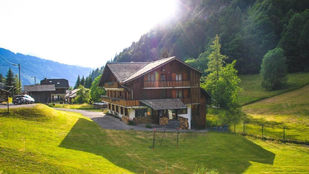L'Ardesia Hostel Morzine Εξωτερικό φωτογραφία